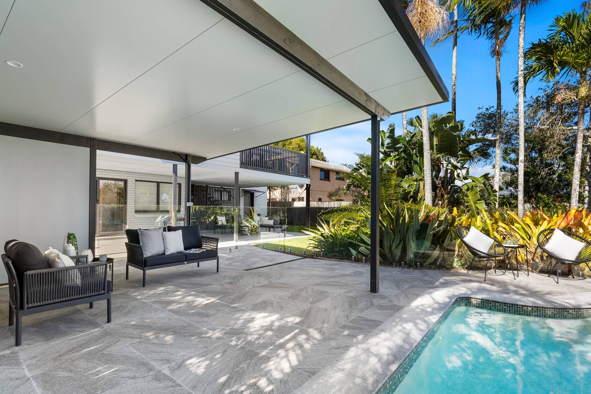 Alfresco Vs Patio - What's The Difference?